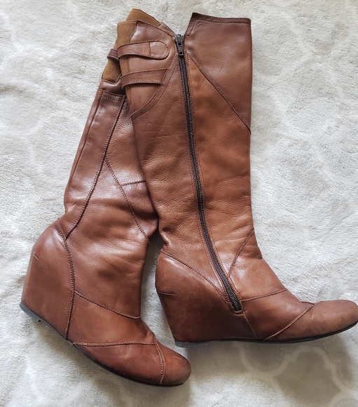 brown wedge boots